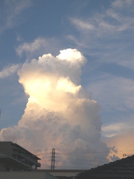 cloud_03.jpg